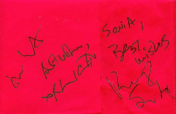 em-Autographs.jpg (24711 Byte)