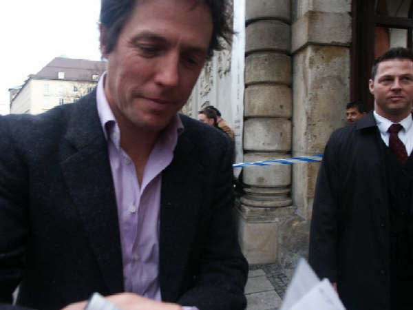 em-hugh01.jpg (26869 Byte)