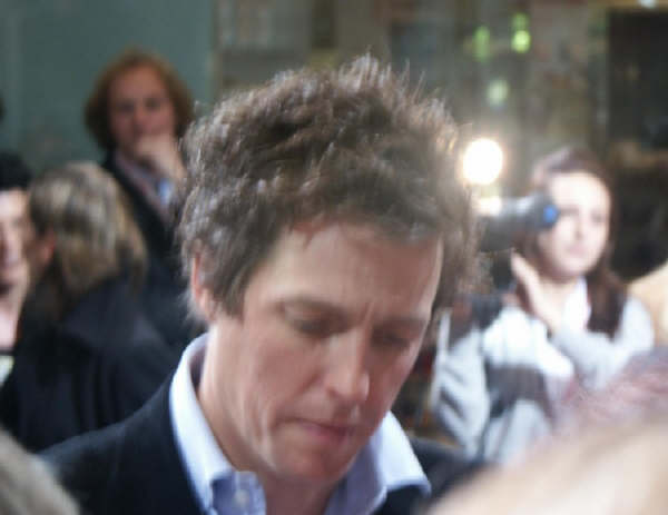 em-hugh02.jpg (24933 Byte)