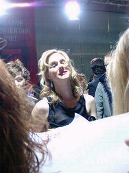 la-munich-lauralinneykl.jpg (15319 Byte)